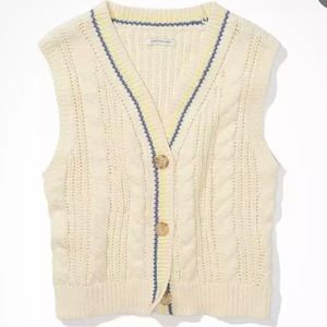 Cropped Button Ip Sweater Vest